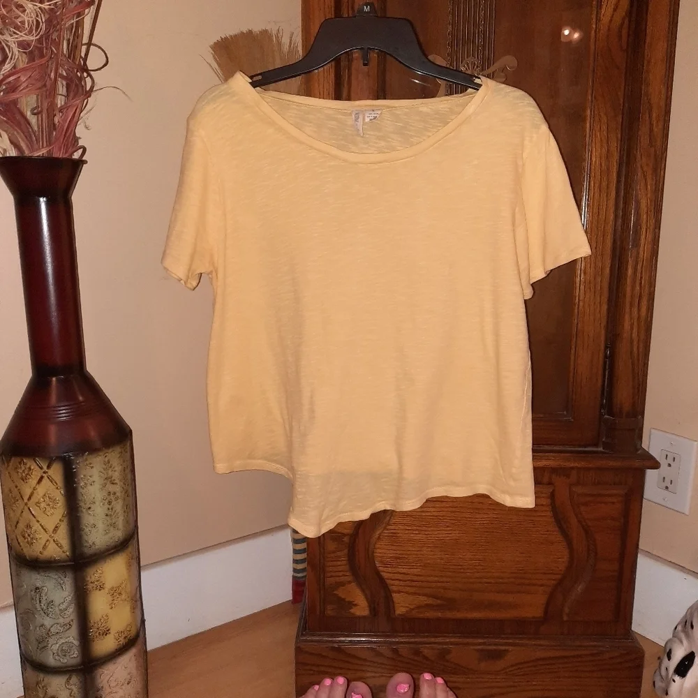 Sky and Sparrow Women's Short-sleeved T-shirt - Picture 3 of 3